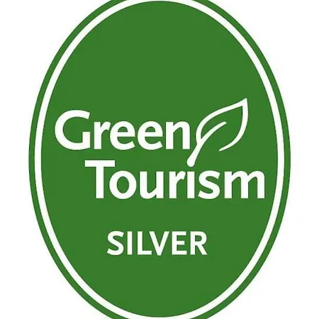 2 Cambridge Ambleside